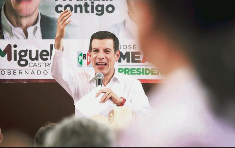 Gira. Miguel Castro visitó el municipio de Cocula, en el Sur del Estado. ESPECIAL