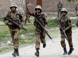 Los militares confiscaron armas y equipos de comunicación de los insurgentes durante las acciones. AP/ARCHIVO