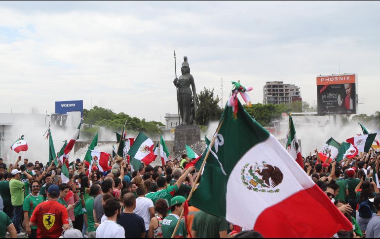 Desde el viernes por la noche, colocaron vallas en la fuente de la Minerva. EL INFORMADOR/ ARCHIVO