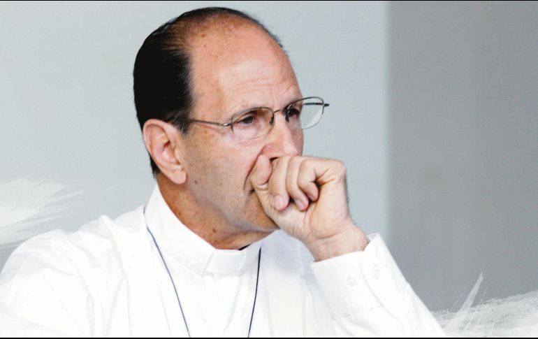 El padre recuerda algunos de los pasajes de su vida que también comparte en el texto. ESPECIAL