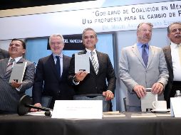 Miguel Ángel Mancera estuvo acompañado de Dante Delgado, Manuel Granados, Santiago Creel y Carlos Castañeda. SUN / L. Godínez