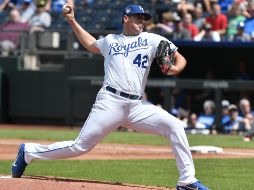 Keller abanicó a seis y regaló dos pasaportes en su quinta apertura en las Grandes Ligas. AFP/E. Zurga