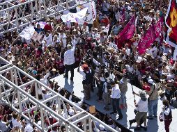 The Wall Street Journal apuntó que aún con 10 puntos de ventaja, muchos esperan que AMLO sea derrotado. AFP/P. Pardo