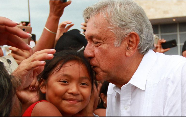 Andrés Manuel se pronuncia, además, por brindar a los chiapanecos crédito a la palabra, que pagarán en cuatro años, para que adquieran ganado. NTX / F. Estrada