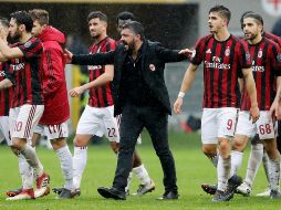 La sanción confirma que el Milan queda excluido de la Europa League la campaña próxima, a menos que apele exitosamente la sanción ante el TAS. AP / ARCHIVO