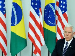 Mike Pence aterrizó en Manaos, donde visitará un albergue donde viven los refugiados venezolanos. EFE / J. Alves