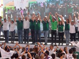 Blanco cerró campaña luego de ver el partido de la Selección Mexicana contra Suecia en una pantalla gigante. NTX / ESPECIAL