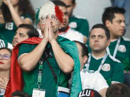 Sufrido. La afición mexicana en la Ekaterimburgo Arena estuvo tensa durante la mayor parte del encuentro ante Suecia. SUN/L. Cortés