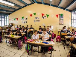 Para el ciclo escolar que inicia el próximo 20 de agosto, se recibieron 373 mil 651 solicitudes en todo el Estado: 98 mil 225 para preescolar, 138 mil 367 para primaria y 137 mil 59 para secundaria. EL INFORMADOR / ARCHIVO