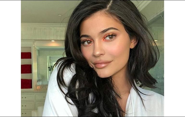 Seguidores aplaudieron la iniciativa de mostrar el rostro natural de Jenner. INSTAGRAM / kyliejenner