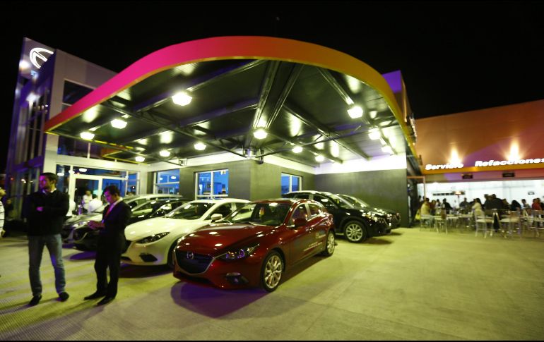 Los aranceles serán pgados por los consumidores y encarecerán todos los coches, aún los armados en EU. EL INFORMADOR/Archivo