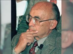 A Echeverría Álvarez le es suministrado oxígeno y antibióticos para tratar sus problemas en las vías respiratorias. NTX/ ARCHIVO