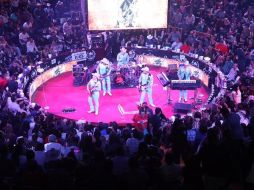 Lupe Esparza, cantante del grupo, dice que Guadalajara es una parte importante de su historia, por lo que estar en Tlaquepaque representa un honor para ellos. FACEBOOK / @grupobronco