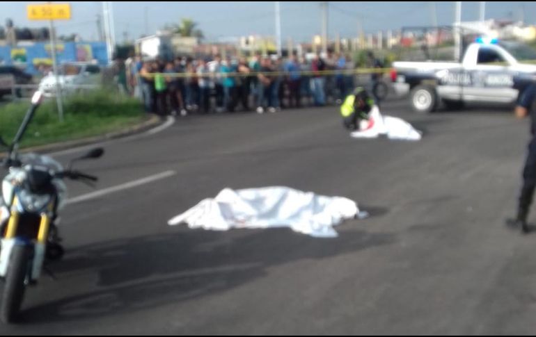 Los cuerpos de las víctimas fueron trasladados al Instituto Jalisciense de Ciencias Forenses. ESPECIAL / Policía de Tlajomulco