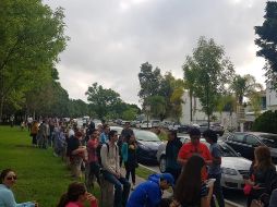 Hasta las 10:00 de la mañana, más de mil 500 personas se encontraban formadas en el Parque Metropolitano en Zapopan para obtener un turno en alguna de las dos casillas especiales instaladas. EL INFORMADOR / R. Bobadilla