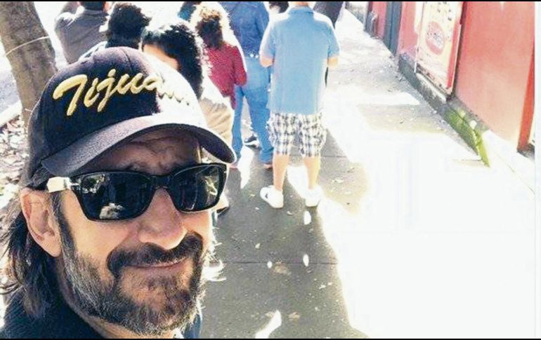 José María Yázpik. “Qué bien ver tanta gente formada ya para votar!!! A darle pues”.