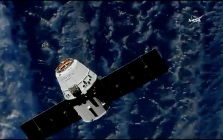 La Dragon llevó además café supercafeinado, arándanos frescos y helado. AP / NASA