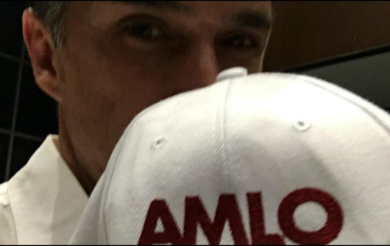 Ante el tuit de Mayer, algunos tuiteros fustigaron su comportamiento. TWITTER / @SergioMayerb