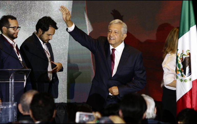 El día de la elección, poco antes de las nueve de la noche 18 mil personas por minuto comentaban sobre AMLO. NTX / A. Monroy