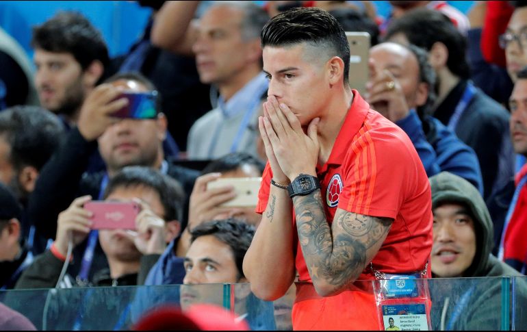 Ausente por su lesión, James trató de ser un influjo positivo para sus compañeros. EFE / Lavandeira jr