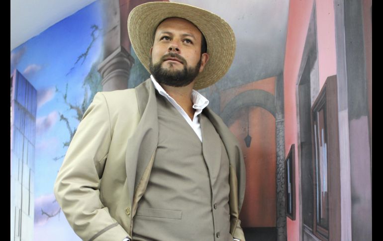 La vestimenta destaca por ser elegante, formal, exclusivo y tradicional.  ESPECIAL / http://www.udg.mx