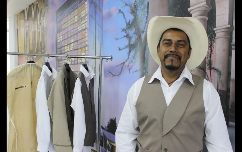 La vestimenta destaca por ser elegante, formal, exclusivo y tradicional.  ESPECIAL / http://www.udg.mx