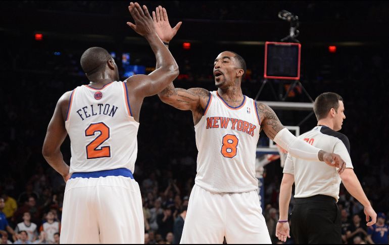 Este es el séptimo equipo para el que juega Felton (i) en 13 temporadas como profesional de la NBA. EFE/ARCHIVO