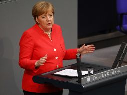 Merkel insistió en la necesidad de cooperar con países africanos para buscar fórmulas que permitan regular el flujo migratorio. AFP/O. Messinger