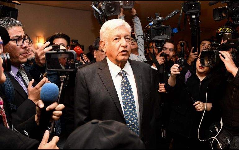 Andrés Manuel reitera que ya hay un acuerdo para terminar con las pensiones de los ex presidentes. SUN / A. Martínez