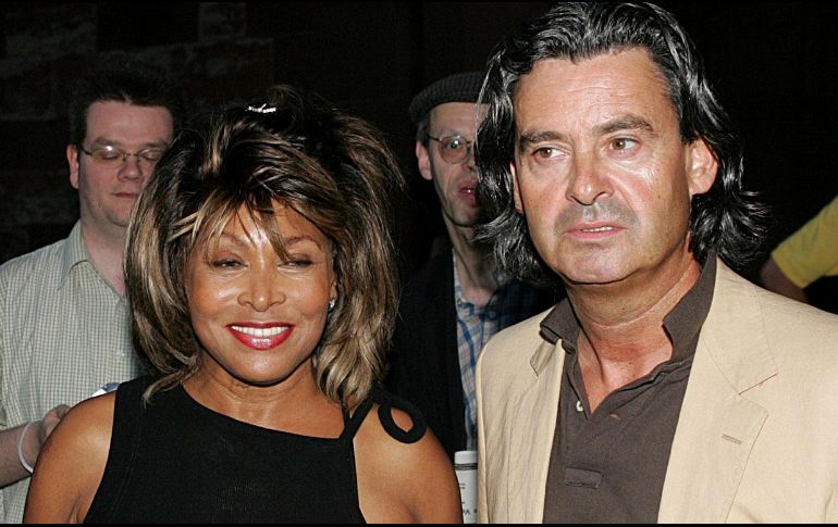 Tina Turner está retirada, renunció a su ciudadanía estadounidense y actualmente vive en Suiza con su esposo, el alemán Erwin Bach. AP / ARCHIVO
