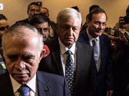 López Obrador (centro) se reunió esta mañana con miembros del Consejo Coordinador Empresarial. SUN / G. Espinosa