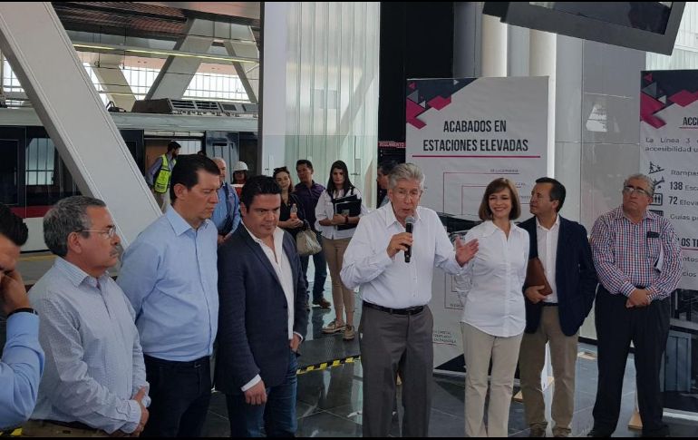 Ruiz Esparza afirmó que las obras no se suspenderán pues hacerlo 