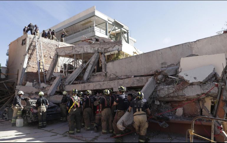 La fiscalía dice que los trabajos en el inmueble, que fueron pospuestos, se hacen para minimizar el riesgo de otro posible colapso del colegio y que esto no impedirá que continúe la investigación. SUN / ARCHIVO