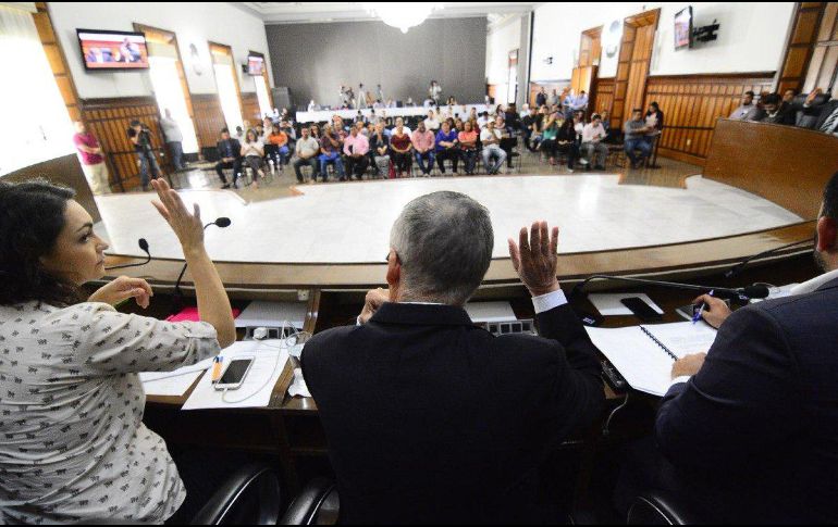 Además se aprobó la instalación de una mesa de trabajo para ver la viabilidad de crear un Bosque Urbano en la zona de Miravalle . TWITTER/ @GuadalajaraGob