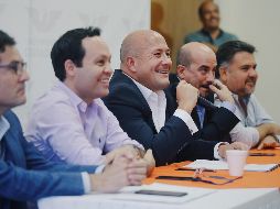 “Para poder mandar un mensaje congruente y claro al próximo gobierno de la República, le he pedido (a Caro Cabrera) que la presentación de esa iniciativa se detenga y posponga”, dijo Alfaro. ESPECIAL / MC Jalisco