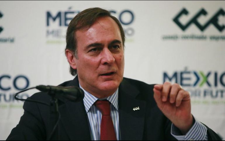 Juan Pablo Castañón dijo que ya hubo acercamientos con el posible próximo coordinador presidencial, Alfonso Romo. EFE / ARCHIVO