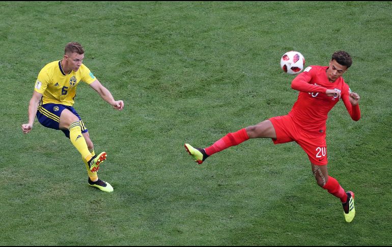 Suecia e Inglaterra buscan su pase a las semifinales de Rusia 2018. EFE / A. Taherkenareh