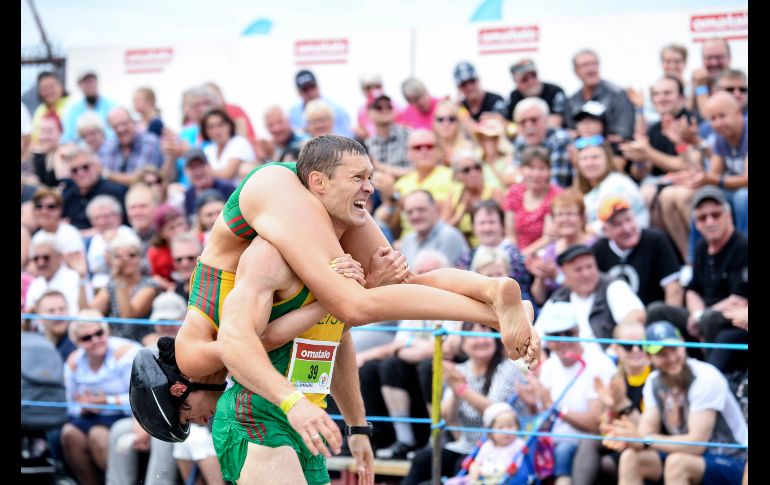 La prueba es complicada para ambos miembros del equipo. EFE / K. Brandt