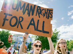 Exigencia. Manifestantes alemanas piden derechos para todos sin importar su estatus migratorio. EFE