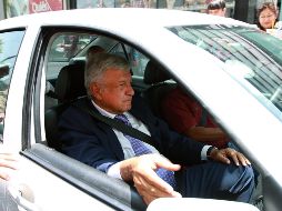 López Obrador llegó a sus oficinas a las 8:50 horas a bordo de su automóvil Jetta blanco. NTX / ARCHIVO