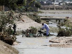 Más de 10 mil personas se encuentran aún alojadas en albergues improvisados en el centro y el oeste de Japón. EFE / Jiji Press