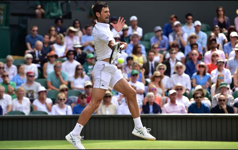 El serbio fue mejor en todos los apartados del juego en un partido que duró dos horas y 35 minutos. Firmó 39 golpes ganadores y cometió menos errores directos que su rival. AFP / G. Kirk