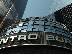 El mercado accionario local se coloca con un volumen de 3.8 millones de títulos. EFE / ARCHIVO