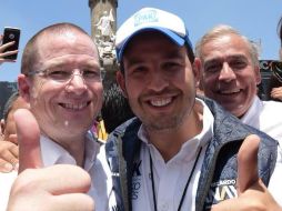 Cortés Mendoza (der) añadió que es indispensable que no haya candidatos oficiales ni impuestos por el Comité Ejecutivo Nacional. TWITTER / @MarkoCortes