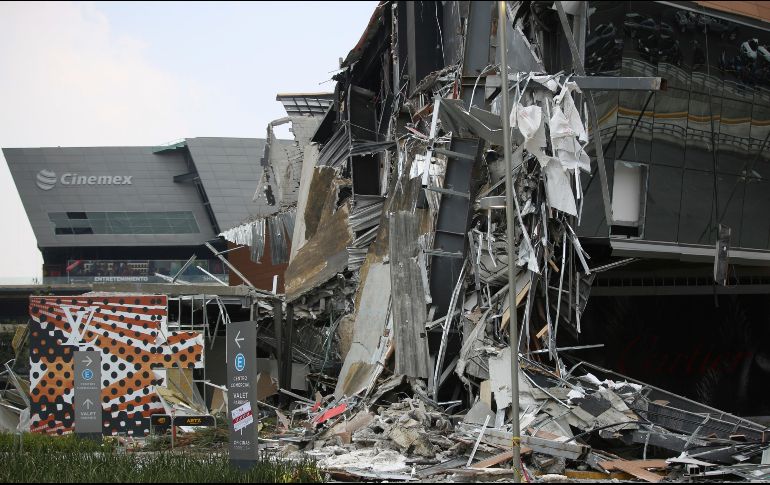 Sheinbaum cuestionó que una obra de esta magnitud, que no tiene ni un año de haberse inaugurado, tenga un derrumbe como el registrado. AP /A. Vazquez
