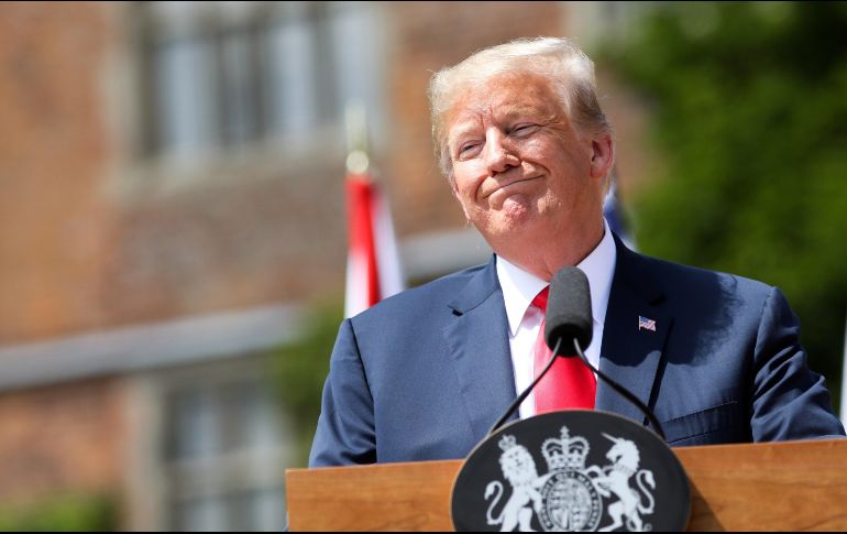 Trump viajará a Finlandia el domingo, cuando concluya su visita oficial de cuatro días al Reino Unido, en la que ha estado acompañado por su esposa Melania. EFE / C. Ratcliffe