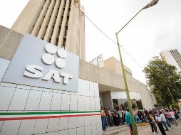 De acuerdo con el SAT, el delito de cohecho es cuando un servidor público solicita o reciba ilícitamente dinero o cualquier beneficio. EL INFORMADOR / ARCHIVO