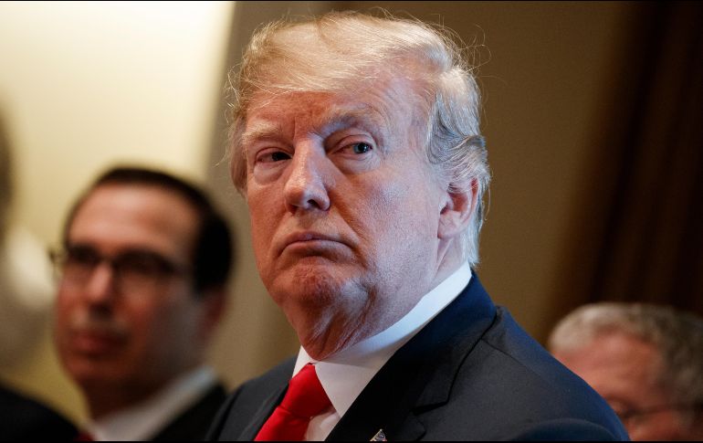 Esta es la primera reacción del mandatario a las imputaciones presentadas el viernes por el fiscal especial de la trama rusa, Robert Mueller. AP / ARCHIVO