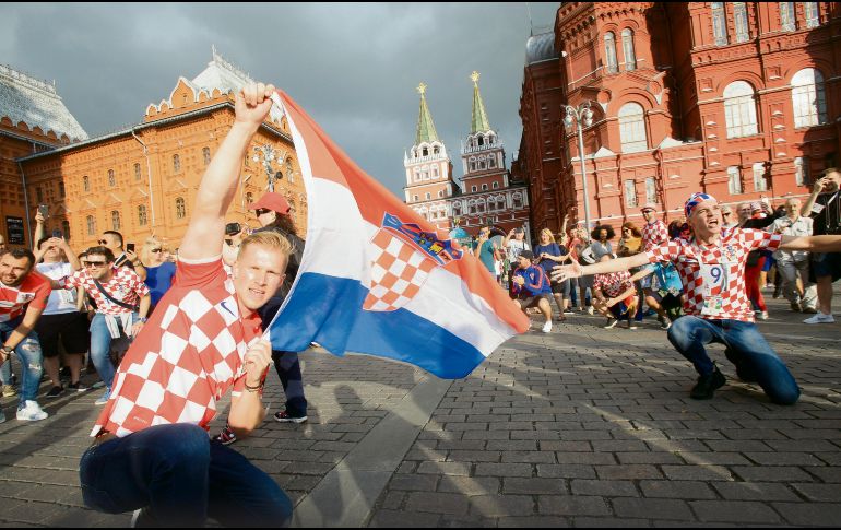 Croatas. No juegan al futbol, sino al “nogomet”.
