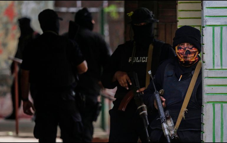 El ataque a la institución educativa empujó a más de un centenar de personas, la gran mayoría estudiantes, a refugiarse en una iglesia cercana. AFP / I. Ocon
